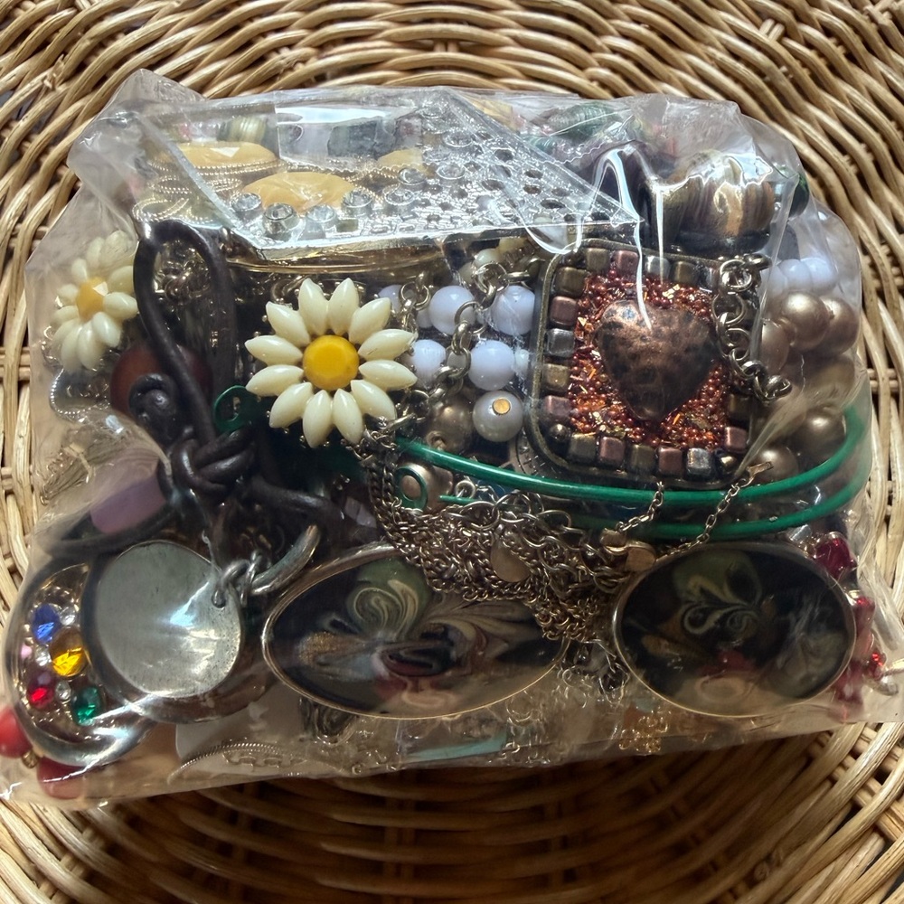 Mixed Jewelry Lot / Mystery Bag – Vintage & Modern – AS IS